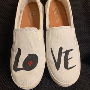 Toms ❤️ LOVE